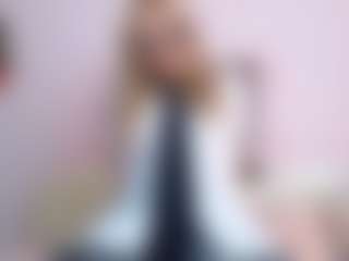 Live cam show with Melissa - Blonde Hair on Fling VIP Chat