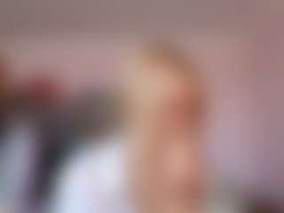 Live cam show with Melissa - Spy on chickslive.net