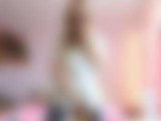 Live cam show with Melissa - Spy on Camsoda