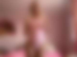 Live cam show with Melissa - Lovely on luckytryst.com