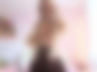 Live cam show with Melissa - Public MILF on Fling VIP Chat