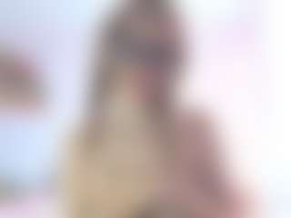 Live cam show with Melissa - Public MILF on liverealitysex.com