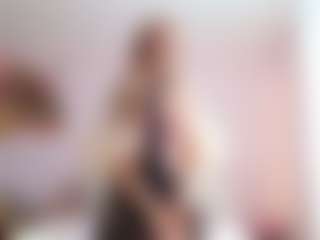 Live cam show with Melissa - Athletic MILF on Cam Slut