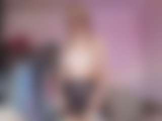 Live cam show with Melissa - Cono Afeitado on boobsie.com