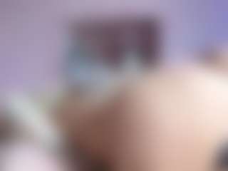 Live cam show with Melissa - Athletic College on Camsoda