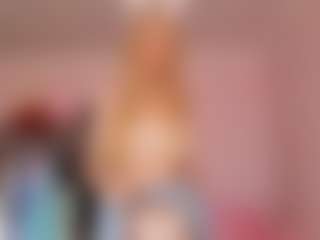 Live cam show with Melissa - Lovely on Camversity