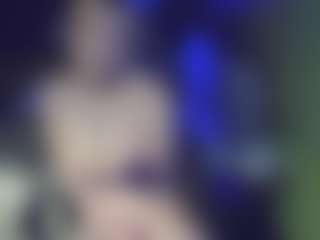 KissmeWetWillow's Live Sex Cam Show