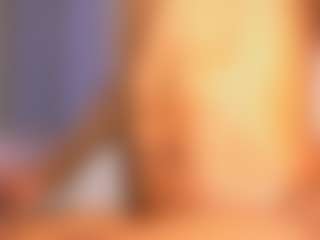 Live cam show with MELODYHANTZ - Smoking on StripNow