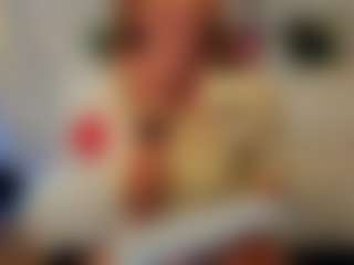 Live cam show with Monika-peach2 - Middle Aged on Dolls Live