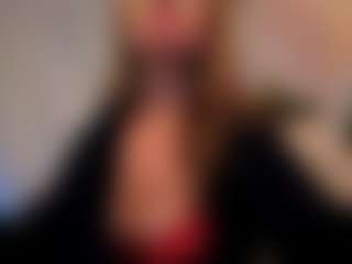Live cam show with Monika-peach2 - Middle Aged on madthumbs