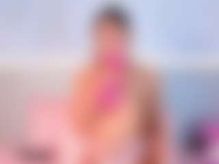 Live cam show with April Grey - Small Tits on Camsoda