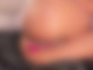 Live cam show with April Grey - Brown Hair Teen (18+) on Camsoda