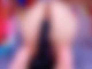aurora-mr's Live Sex Cam Show