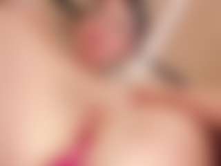 Live cam show with Chloe-Cortez - Blackcock on liverealitysex.com