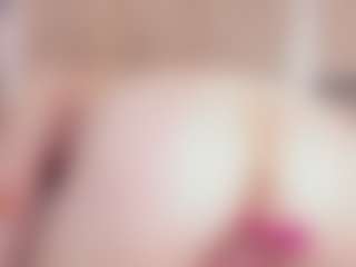 Live cam show with Chloe-Cortez - Fuck Machine on TeamSkeetLive