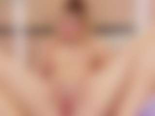 Live cam show with Chloe-Cortez - Fuck Machine on livesexfox.com