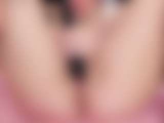 Live cam show with Chloe-Cortez - Petite on Camsoda