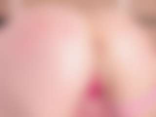 Live cam show with Chloe-Cortez - Fuck Machine on Latina Girls