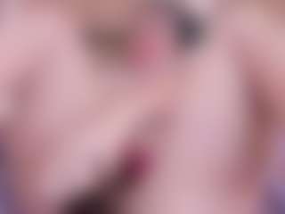 Live cam show with Chloe-Cortez - Blackcock on LiveSexCams6