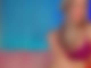 Live cam show with FlashSummer25 - Blonde Hair on Camsoda