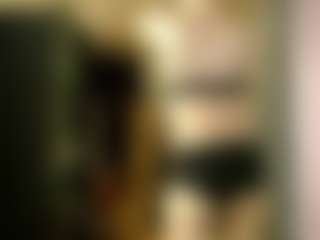 Live cam show with SoniaWomen - Green Eyes on Streamer API