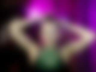 SoniaWomen's Live Sex Cam Show