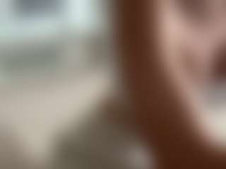 Live cam show with Lisa - Average on Chatstar