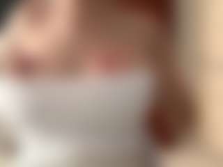 Live cam show with Lisa - Green Eyes on slutload