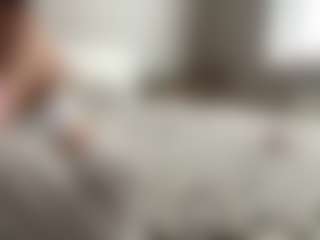 Live cam show with Lisa - Green Eyes on Camsoda