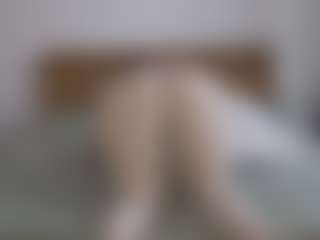 Live cam show with Timissi - Small Tits on livesexfox.com