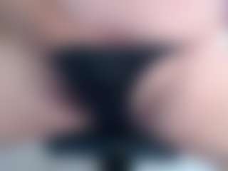 SamsSecrets's Live Sex Cam Show