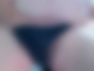 Live cam show with SamsSecrets - Tease on madthumbs