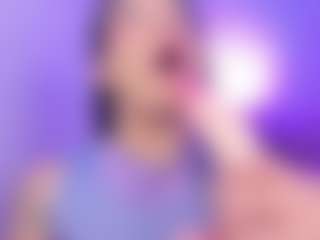 EmmaaJohanson's Live Sex Cam Show