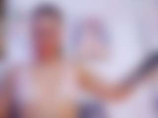 Live cam show with KeylaKeane - Double Penetration on StripNow