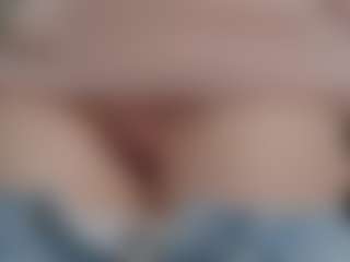 NaughtyBlooms's Live Sex Cam Show