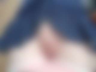 NaughtyBlooms's Live Sex Cam Show