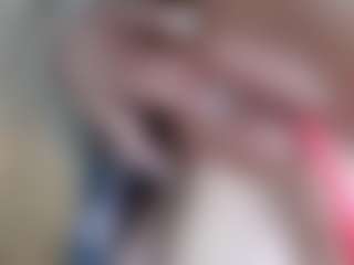 NaughtyBlooms's Live Sex Cam Show