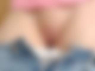 NaughtyBlooms's Live Sex Cam Show