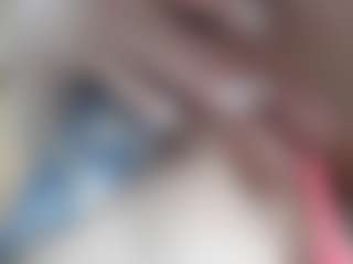 NaughtyBlooms's Live Sex Cam Show