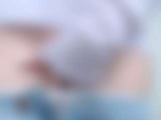 Live cam show with NaughtyBlooms - Blonde Hair HD on Cam Slut