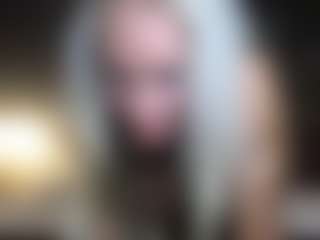 Show de cam en vivo con siennadiamond fit barbie queen - Blonde Hair Middle Aged en Camsoda