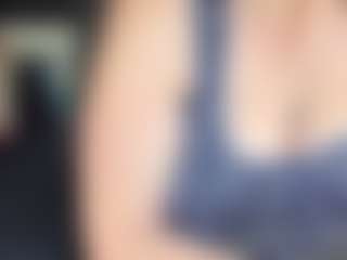 Lona P.'s Live Sex Cam Show
