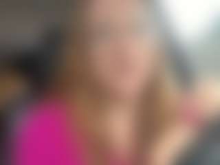 Lona P.'s Live Sex Cam Show