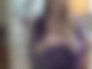 Lona Pounder's Live Sex Cam Show