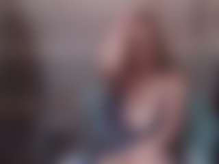Lona Pounder's Live Sex Cam Show
