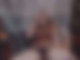 Lona Pounder's Live Sex Cam Show