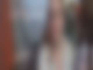 Lona Pounder's Live Sex Cam Show
