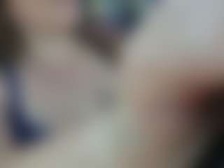 Live cam show with Lona Pounder - Big Ass MILF on TeamSkeetLive