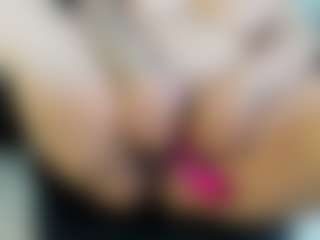 Live cam show with Dulcinea-2 - Handjob on crypto-cams