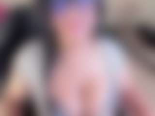 Dulcinea-2's Live Sex Cam Show